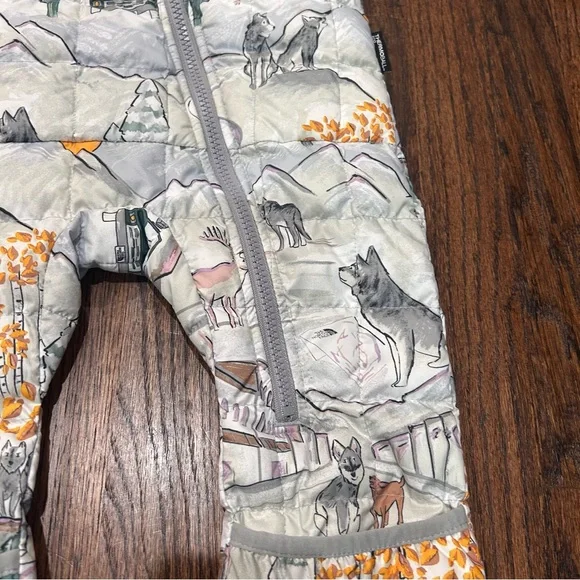 The North Face Thermoball™ One-Piece TNF White Like A Wolf Print 12-18 Months - Picture 3 of 12